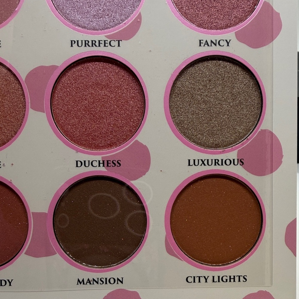 Disney Aristocats Eyeshadow Palette - Picture 8 of 8